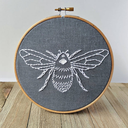 Bee Embroidery Kit: Grey/White